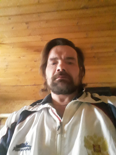 Олег, Россия, Алатырь, 44 года. Ищу вторую  половинку  хочу любить  и быть  любимым