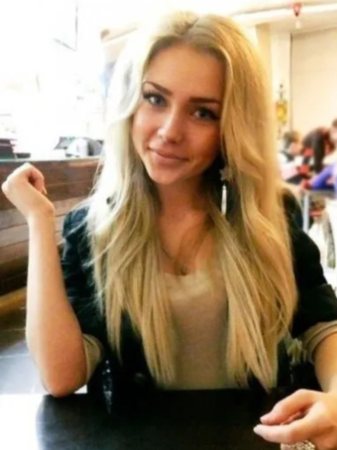 оля, Россия, Москва, 37 лет. Ищу: умного, надежного, русского от 38 лет  Анкета 395399. 