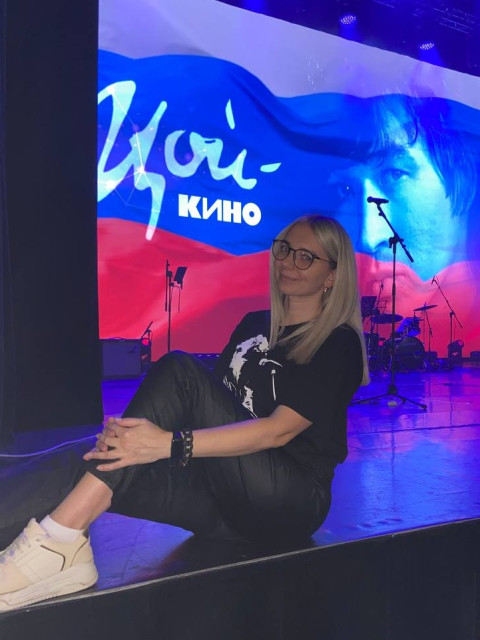 Екатерина, Россия, Москва, 40 лет, 2 ребенка. Ищу: Честного и надёжного мужчину. Для меня самое важное - искренность и открытость в отношениях, умение...  Анкета 397699. 