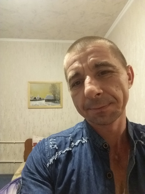 Николай, Россия, Ростов-на-Дону, 43 года. Хочу найти Добрую. Вдовец. Хочу найти спутницу жизни. Вторую половинку. Любить, и быть любимым. 