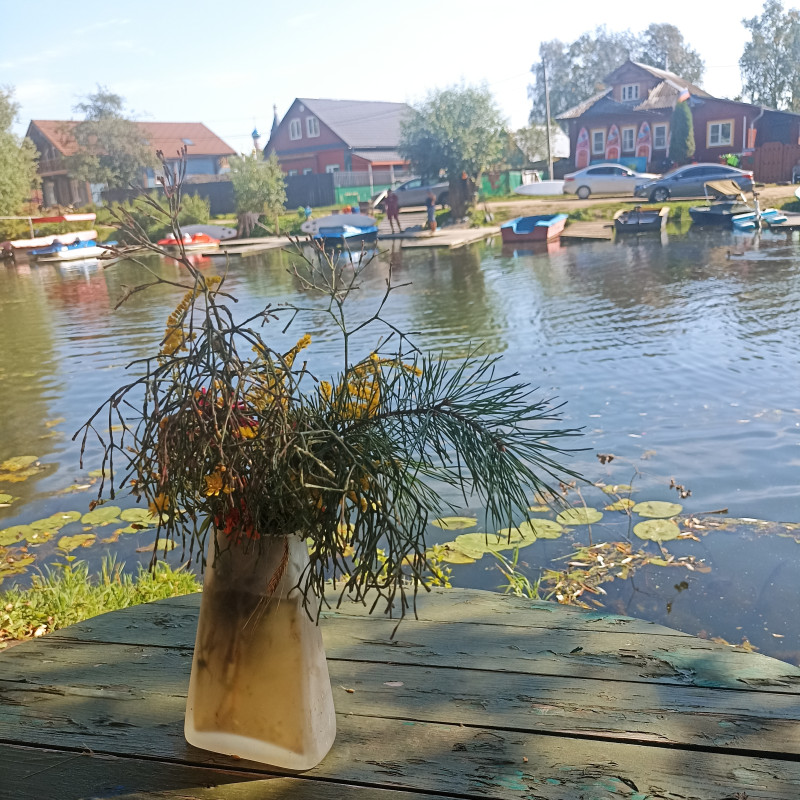 31 августа в калейдоскопе ярких красок и ароматом душевного городка