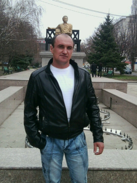 Александр Михеенко, Россия, Черкесск, 45 лет, 2 ребенка. Хочу найти Добрую, умную, хозяйственнуюДобропорядочный, честный, серьезный. Остальное в процессе общения. 