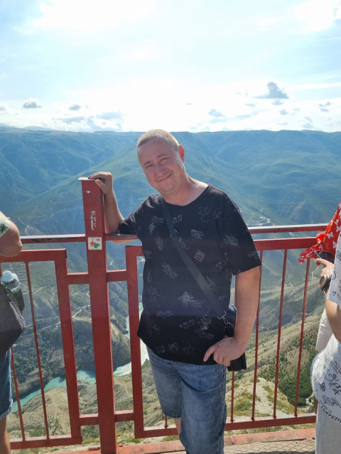 Евгений, Воронеж, 45 лет, 5 фото. Работаю инженером на предприятии. Ищу свою вторую половинку для создания семьи! Дети не помеха! 