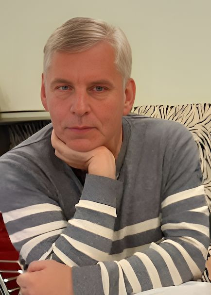 Рон, Россия, Москва, 53 года, 2 ребенка. Ищу: ласковую и теплую. 
умеющую любить мужчину (а не только себя). 
активную. 
не ханжу. 
Не старше...  Анкета 404817. 