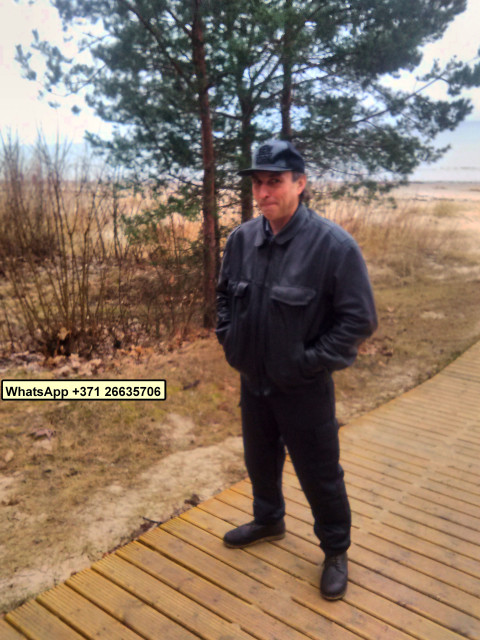 Олег, Латвия, Юрмала, 54 года. Хочу найти Добрую нормального телосложения 45-55 летЖиву один не женат. 