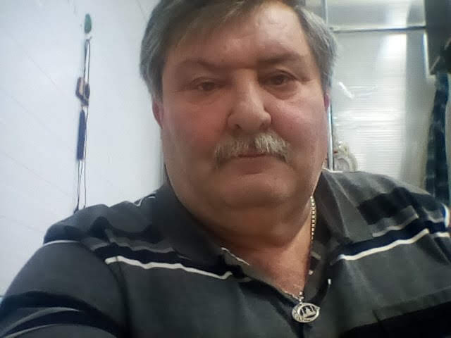 Ильдар, Россия, Давлеканово, 55 лет. Живу один, вдовец, ищу спутницу для жизни и семьи, чтобы была другом, любовницей и женой. О себе спо