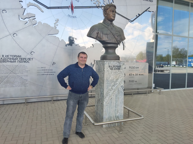 Олег, Нижний Новгород, 40 лет, 13 фото. Русский парень, веселый, добрый, заботливый , ищу только серьезные отношения. В любой сложной жизнен