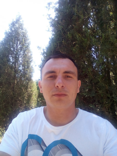 Саша, Украина, Черкассы, 34 года, 1 ребенок. Познакомлюсь для серьезных отношений и создания семьи.