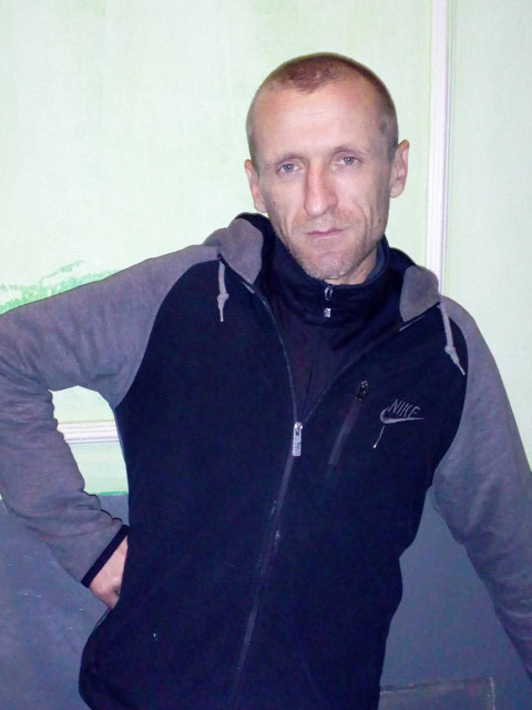 Oleg, Украина, Обухов, 56 лет, 2 ребенка. Я из Первомайска Николаевской области. Рост 167, волос светло-русый кучерявый, глаза были зеленые. Н