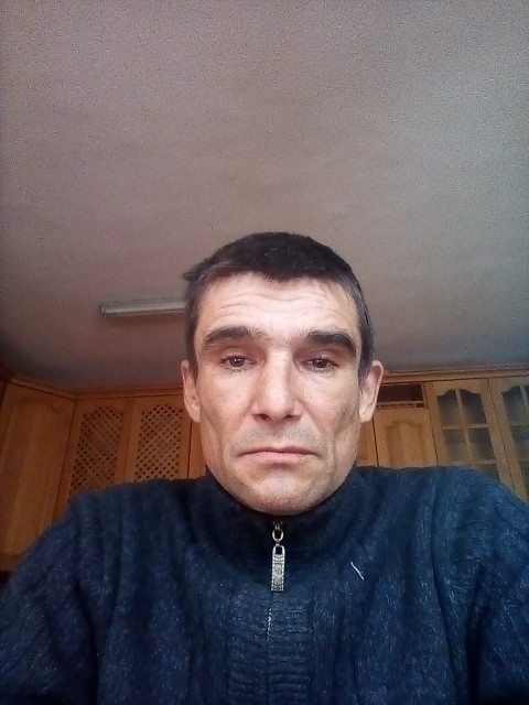 александр, Россия, Ростов-на-Дону, 47 лет. Хочу найти Пока незнаю 
Спокойный, целеустремленный, работящий, семейный. 
