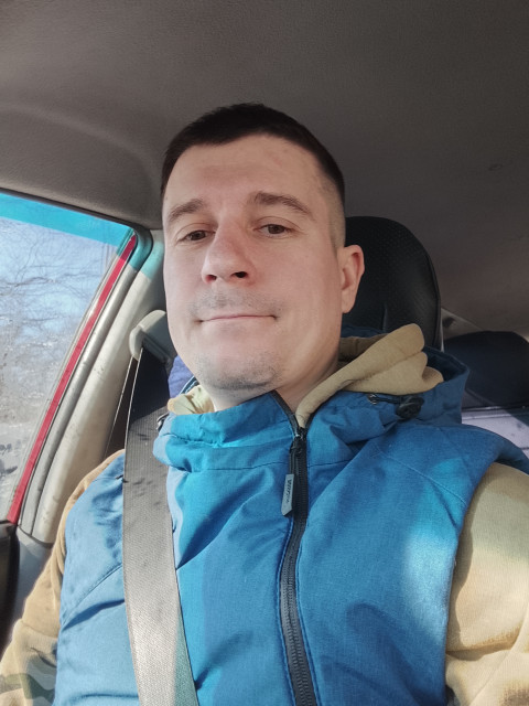 Василий, Санкт-Петербург, 36 лет, 2 фото. Веселый, жизнерадостный. )))