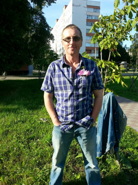Сергей, Россия, Санкт-Петербург, 51 год. Я вдовец.без вредных привычек. Хочу найти женщину для серьезных отношений