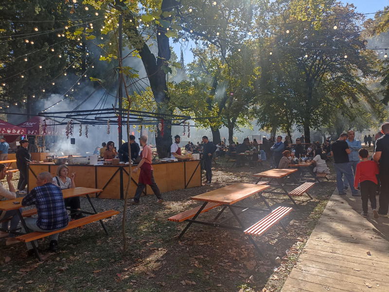 Когда политика в стороне