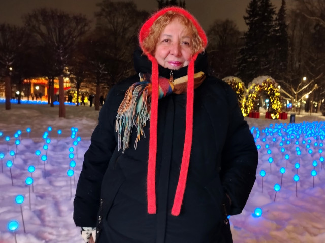 Татьяна, Россия, Санкт-Петербург, 65 лет, 2 ребенка. Хотела бы встретить друга с общими интересами, взглядами на жизнь, лёгкого на подъём, готового окружДети взрослые, живут отдельно. Надоело разговаривать по телефону или со стенами. 