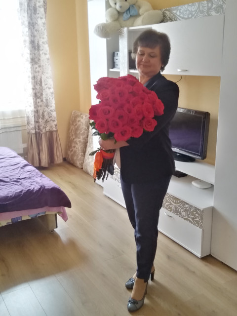 Елена, Россия, Краснодар, 53 года, 2 ребенка. Хочу найти Доброго, жизнерадостного, Работаю, живу одна, в разводе 3 года,, дети выросли живут отдельно, без вредных привычек, 