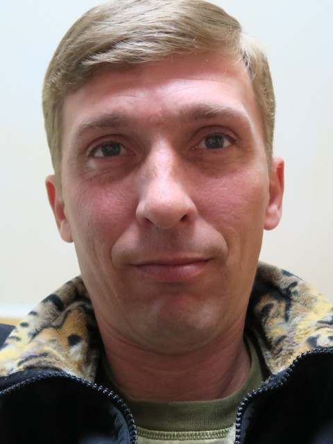 Александр, Россия, Азов, 44 года. Он ищет её: Хорошую Анкета 413620. 