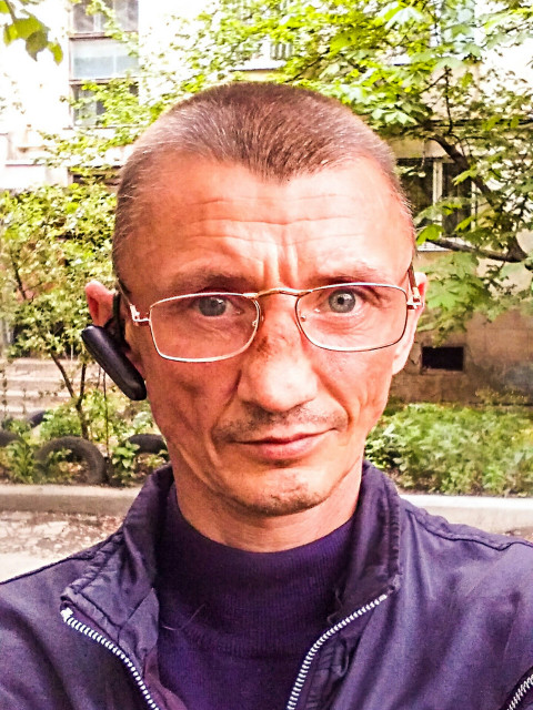Евгений, Россия, Луганск, 48 лет. Добрый, веселый