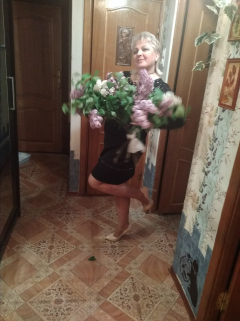 Марина, Россия, Санкт-Петербург, 46 лет. Она ищет его: Я хочу  встретить мужчину для серьезных отношений. Адыкватного, с чувством юмора, доброго, нежного, Я адекватная, добрая, нежная, ласковая, веселая, компаниская. 