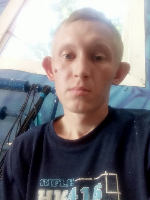 Nikolai Redikh, Россия, Челябинск, 33 года. Хочу найти понимающию, спокойную простой обычный парень. 