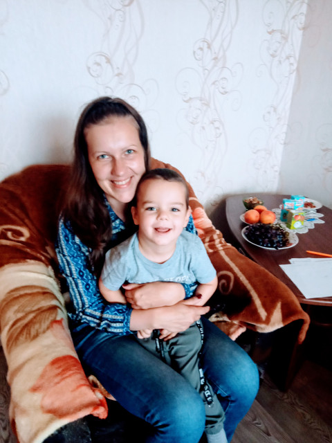 Анастасия, Россия, Иркутск, 37 лет, 1 ребенок. Познакомлюсь для серьезных отношений и создания семьи.