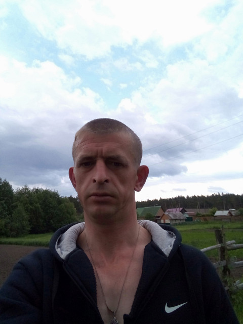 Алексей, Россия, Тамбов, 37 лет. Живу один в деревне детей нет холост как одинокий волк.