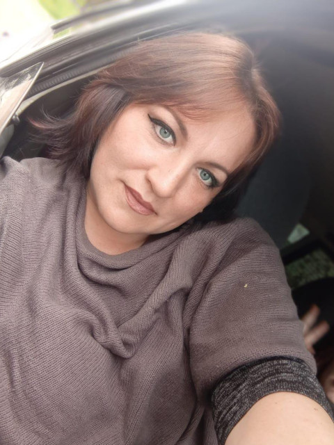 Олеся, Выборг, 36 лет, 4 ребенка, 1 фото. Ищу: Доброго по отношению ко мне и к детям. Не пьющего. Роботящего с руками  Анкета 424333. 