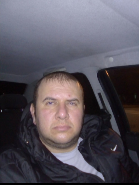 Виктор, Россия, Зеленокумск, 42 года. Хочу найти добрую любящую девушку 89064732100пишите вацап