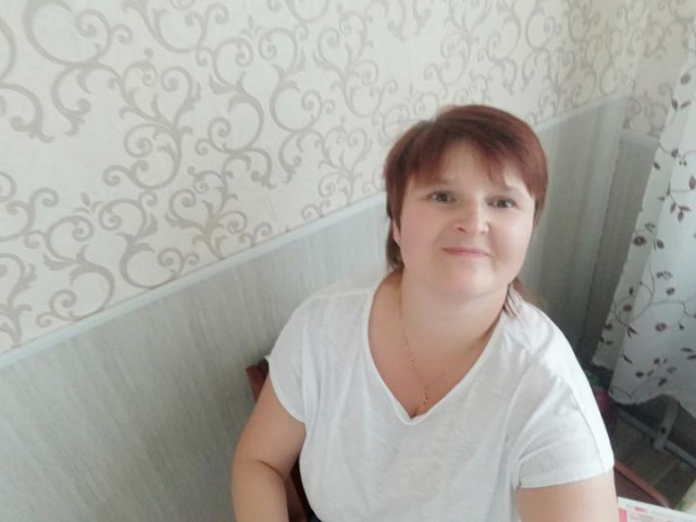 Елена, Россия, Санкт-Петербург, 46 лет, 1 ребенок. Хочу найти Надежного для семьи, для жизни! 
Живу с мамой и с дочкой