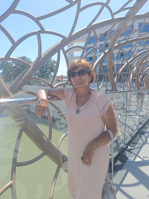 Ирина, Россия, Сочи, 59 лет. Хочу найти Адекватного.. доброго... благополучного... позитивного... заботливого... с юмором... Который хочет, Позитивная, добрая, искренняя, творческая, весёлая, с юморком, заботливая, не лентяйка, подруга по ж