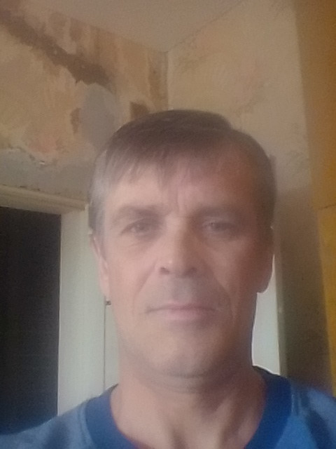 Саша, Россия, Москва, 54 года, 3 ребенка. Хочу найти Которая хочет как и я , серьезные отношения. Не в чем не зависем, с чувством юмора. 