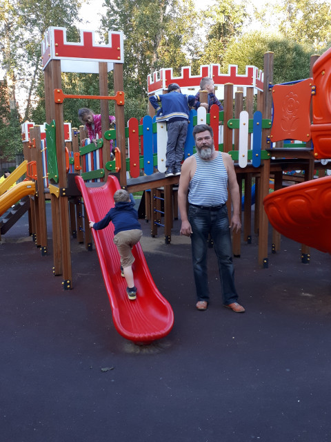 андрей романов, Россия, Москва, 55 лет. 14 лет 1 взрослый хоккей лепнина строительство дорог культуролог 