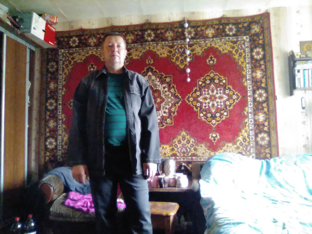 Олег, Россия, Любань, 58 лет. Не женат живу один лен область