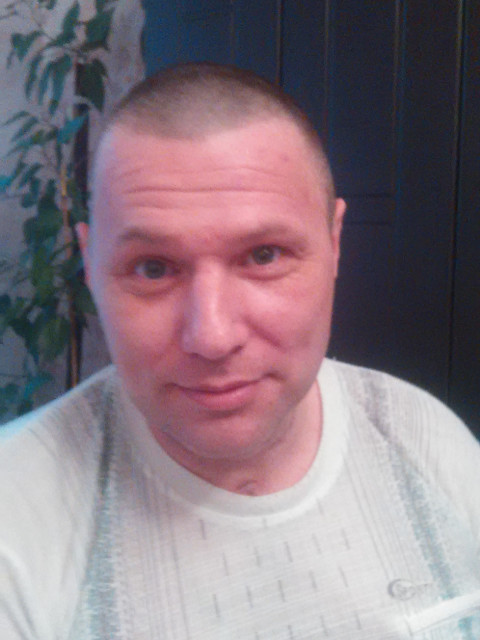 СЕРГЕЙ, Россия, Ульяновск, 42 года, 1 ребенок. Хочу найти УВАЖАЮЩУЮ ЛЮБЯЩУЮ ЗАБОТЛИВУЮ ЖЕЛАТЕЛЬНО НЕ ПИЛА МОЖНО НО РЕДКО С НОРМАЛЬНЫМ ХАРАКТЕРОМ БЕЗ ГЛУПЫХ ТАЯ НЕМНОГО ИНВАЛИД СДЕЛАЛИ 2 ОПЕРАЦИИ НА ТАЗОБЕДРЕННЫЕ СУСТАВЫ ПЛОХО ХОЖУ, ДОЧКА ВАЛЕРИЯ ЖИВЁТ С Н