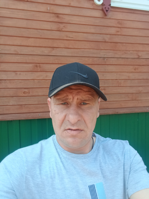 Григорий, Россия, Нижний Новгород, 39 лет. Хочу встретить одну единственную. От зовись если ты есть такая. Единственная, и родная. Дети не помеПростой парень хочу познакомиться с девушкой, для серьёзных отношении. 