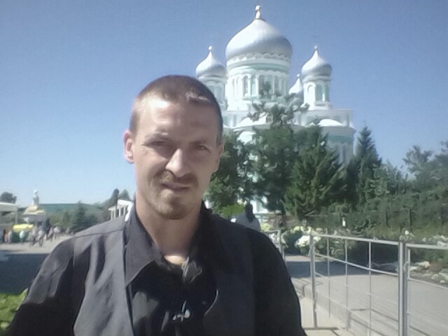 Антон Иванов, Россия, Краснодар, 36 лет. Всем привет ищу серьёзные отношения хочу найти деревенскую будильник