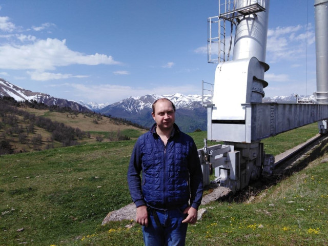 Сергей, Кропоткин, 34 года. Я парень на инволидности по зрению работаю не пью не курю хочу нормальную семью 29 лет полноват зову