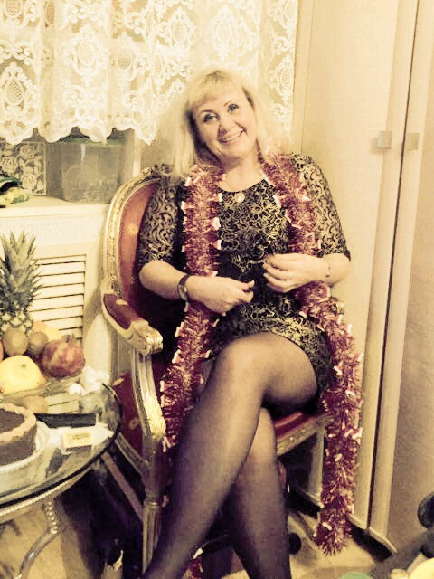 Светлана, Россия, Москва, 54 года. Мечтаю встретить мужчину с чувством юмора, порядочного, умеющего зарабатывать деньги, щедрого, любящО себе могу сообщить, я самостоятельная девушка, с чувством юмора, не лишена чувства порядочности и 