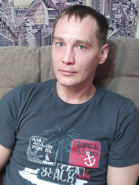 Иван, Россия, Санкт-Петербург, 39 лет. Хочу отдать своё сердце в надёжные ласковые руки ! 
