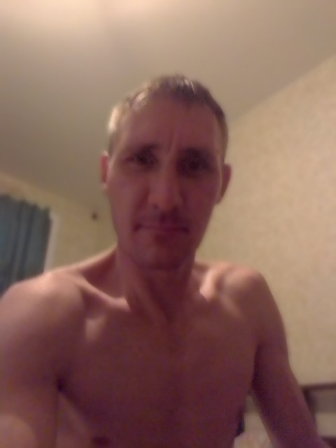 Василий, Россия, Красноярск, 42 года. Живу один ,спокойный ласковый познакомлюсь с нормальной девушкой
