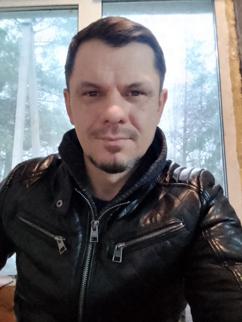 Алексей, Россия, Смоленск, 45 лет, 2 ребенка. Хочу найти ЛюбимуюПо знакомлюсь для семьи. Кто со мной в деревню. Добро пожаловать. 