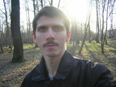 Сергей, Россия, Москва, 43 года. Спокойный, внимательный, добрый, искренний. 
Работаю инженером, интересуюсь экономикой, фондовым ры