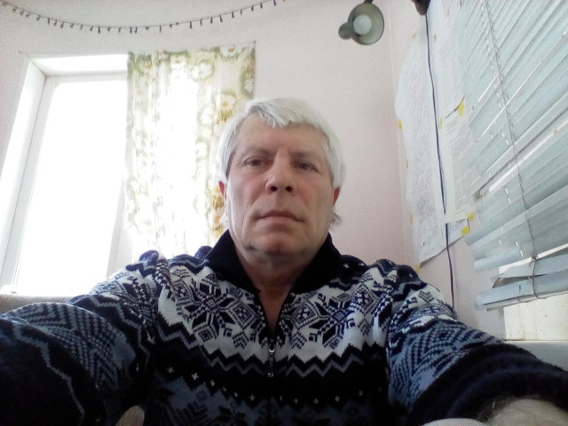 Александр, Россия, Балашиха, 63 года, 1 ребенок. Хочу найти По духу, взглядам, ценностям, отношениям. В разводе. 
Высшее. 
Оптимист. 