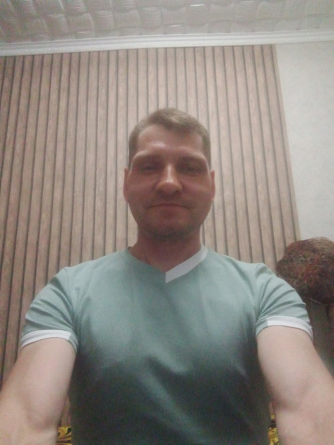 Александр, Россия, Сергиев Посад, 43 года. Он ищет её: Добрую, милую, очень хорошую!!! Цель знакомства, серьёзные!!! Весёлый, отзывчивый, общительный, добрый!!! 