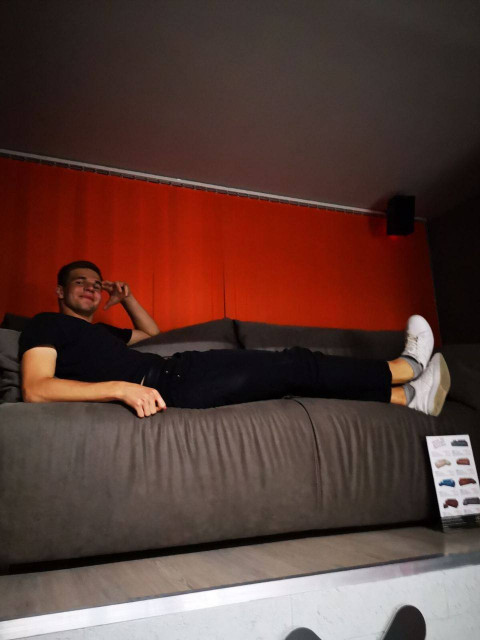 вадим, Беларусь, Гомель, 30 лет. Хочу найти Открытую, раскрепощённую, умеющую поддержать разговор, умеющую готовить, общительную, с чувством юмоАдекватный, реализованный, имею сформировавшиеся взгляды на жизнь, знаю чего хочу