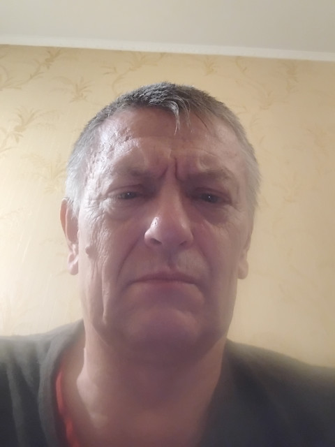 Андрей, Санкт-Петербург, 52 года, 1 фото. Ищу симпатичную и общительную женщину из Санкт-Петербурга, которая тоже любит по доброму пошутить  Анкета 446807. 