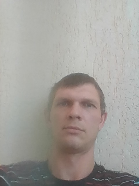Александр, Россия, Саранск, 37 лет. Хочу найти ОдинокВысокий, среднего телосложения, есть дом, квартира, хозяйственный. 