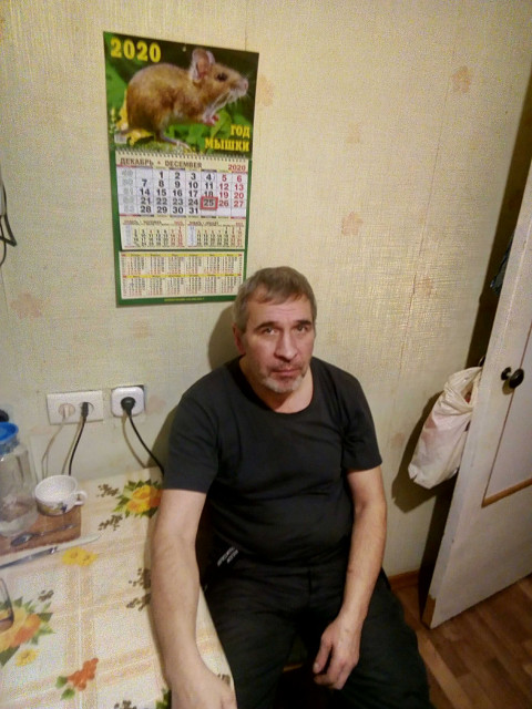 Игорь, Россия, Гатчина, 57 лет. Хочу найти Добрую. Мужчина, в полном рассвете лет, желает познакомиться с женщиной от45 до 53 лет. Дети  взрослые. Живу