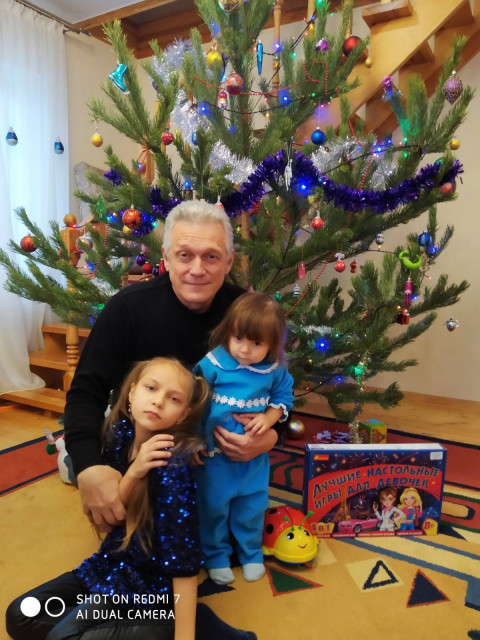 Виталий, Россия, Севастополь, 65 лет, 2 ребенка. ... работающий пенсионер.... 
