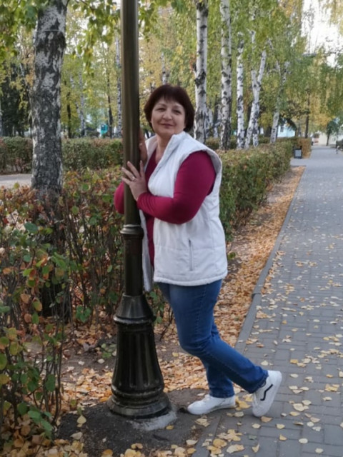Анна, Россия, Павловск, 52 года, 3 ребенка. Хочу найти Спокойного, трудолюбивого, чтобы присутствовал юмор и понимание.... терпеть не могу ложь и алкогольНежная, домашняя, трудолюбивая. 