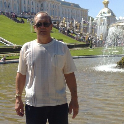 Виктор Плеханов, Россия, Санкт-Петербург, 59 лет. Хочу найти стройную без излишеств , хрупкую ! не замороченную лишним  не нужным для простого семейного счастья,позетивный, с ч. юмора, ложь не приемлю в любом виде, 